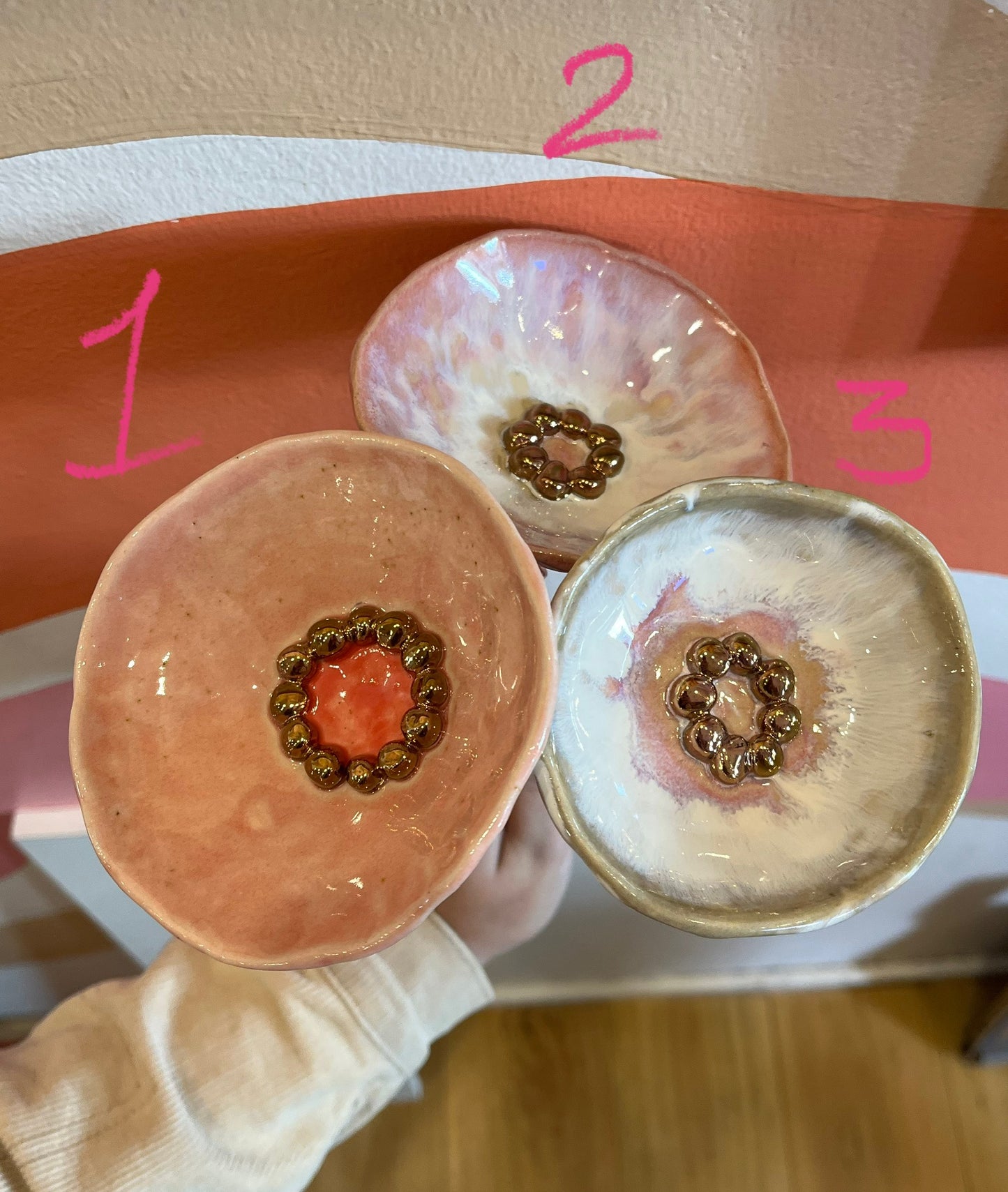 Mae buttons - Mini Bee baths August