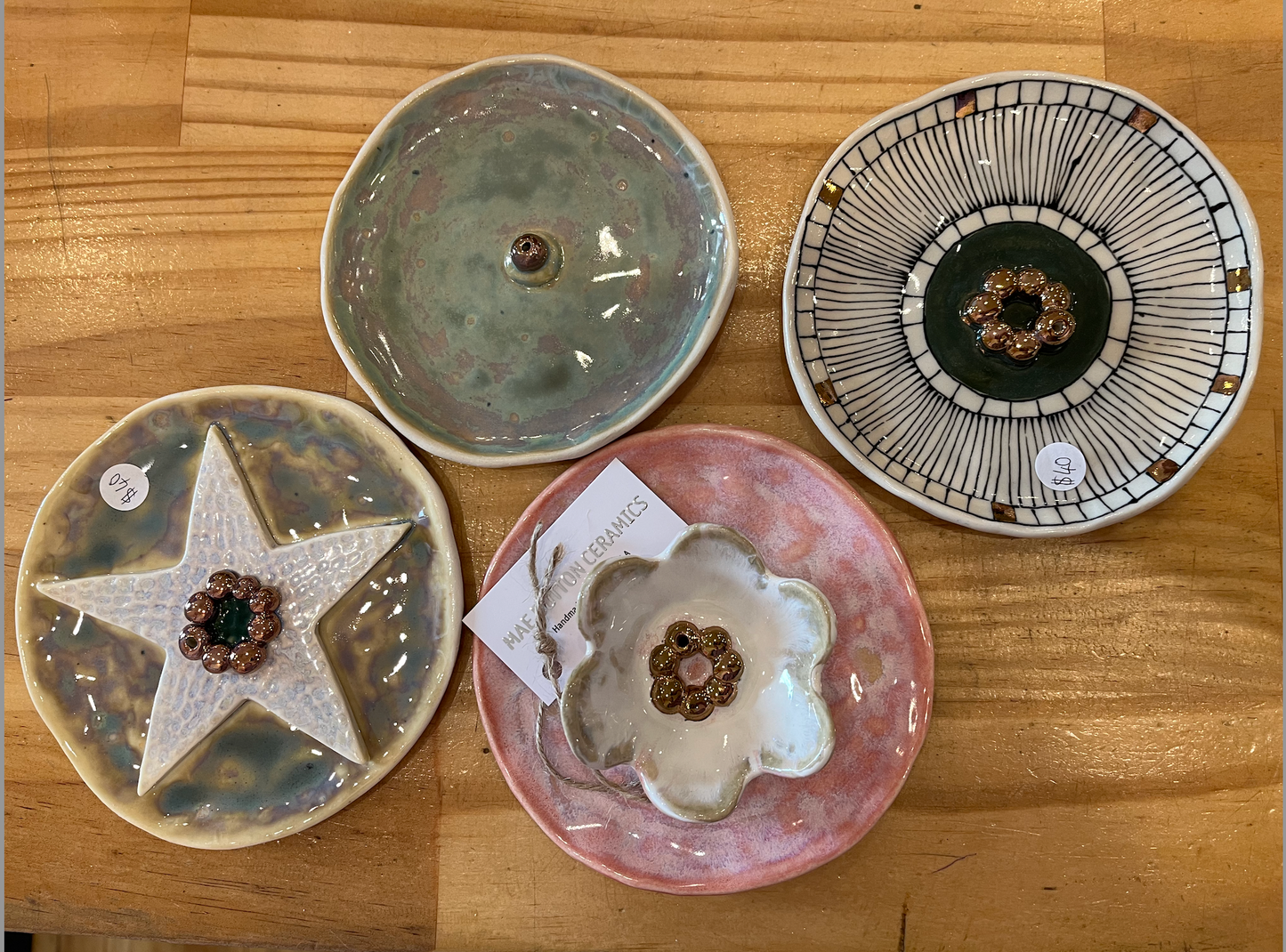 Mae button August - Incense holders