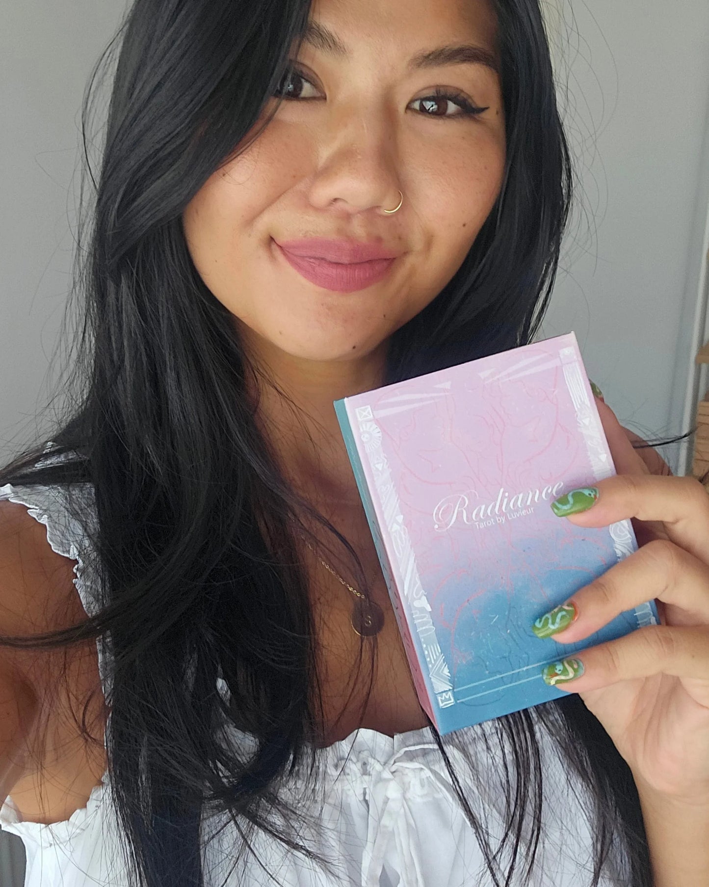 Luvieur Radiance Tarot Cards