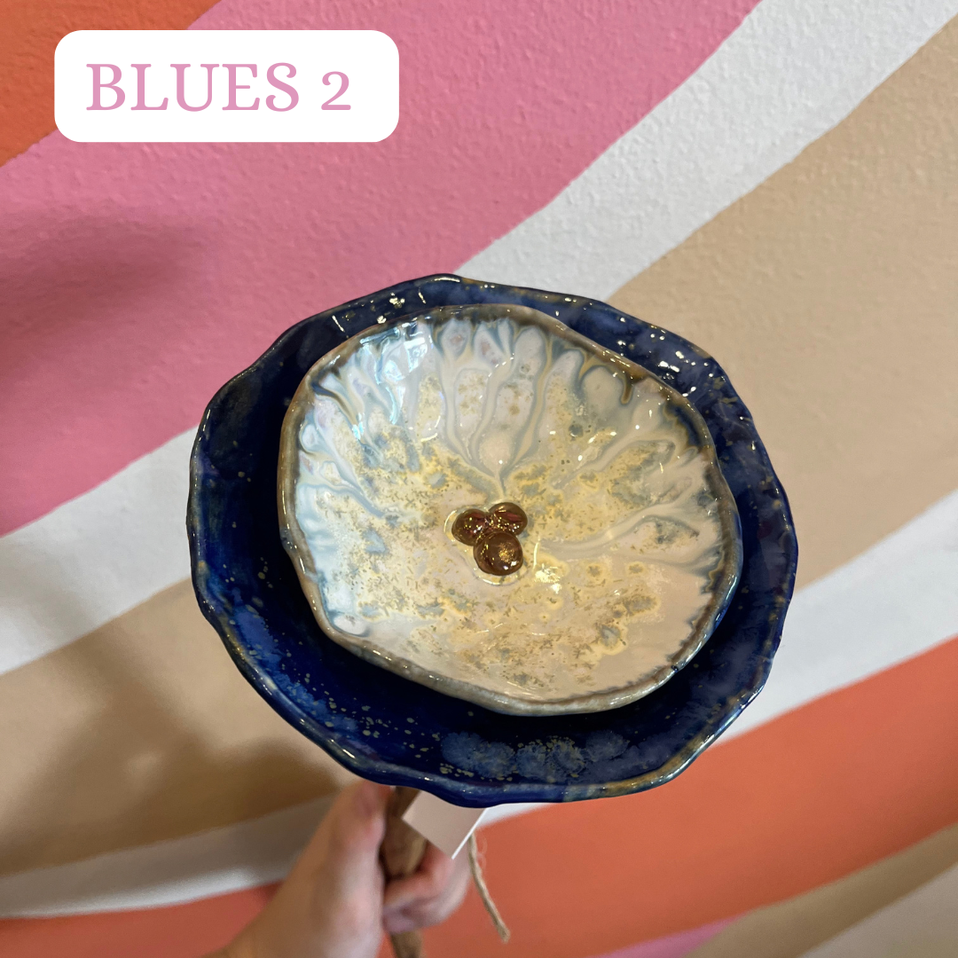Mae Buttons Bee Baths - Blues