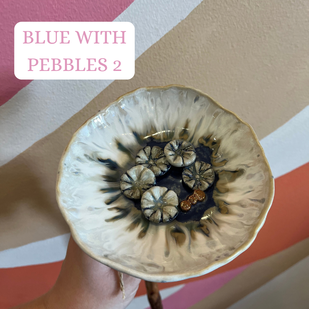 Mae Buttons Bee Baths - Blues