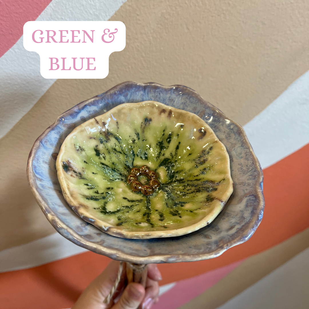 Mae Button Bee Bath - Greens
