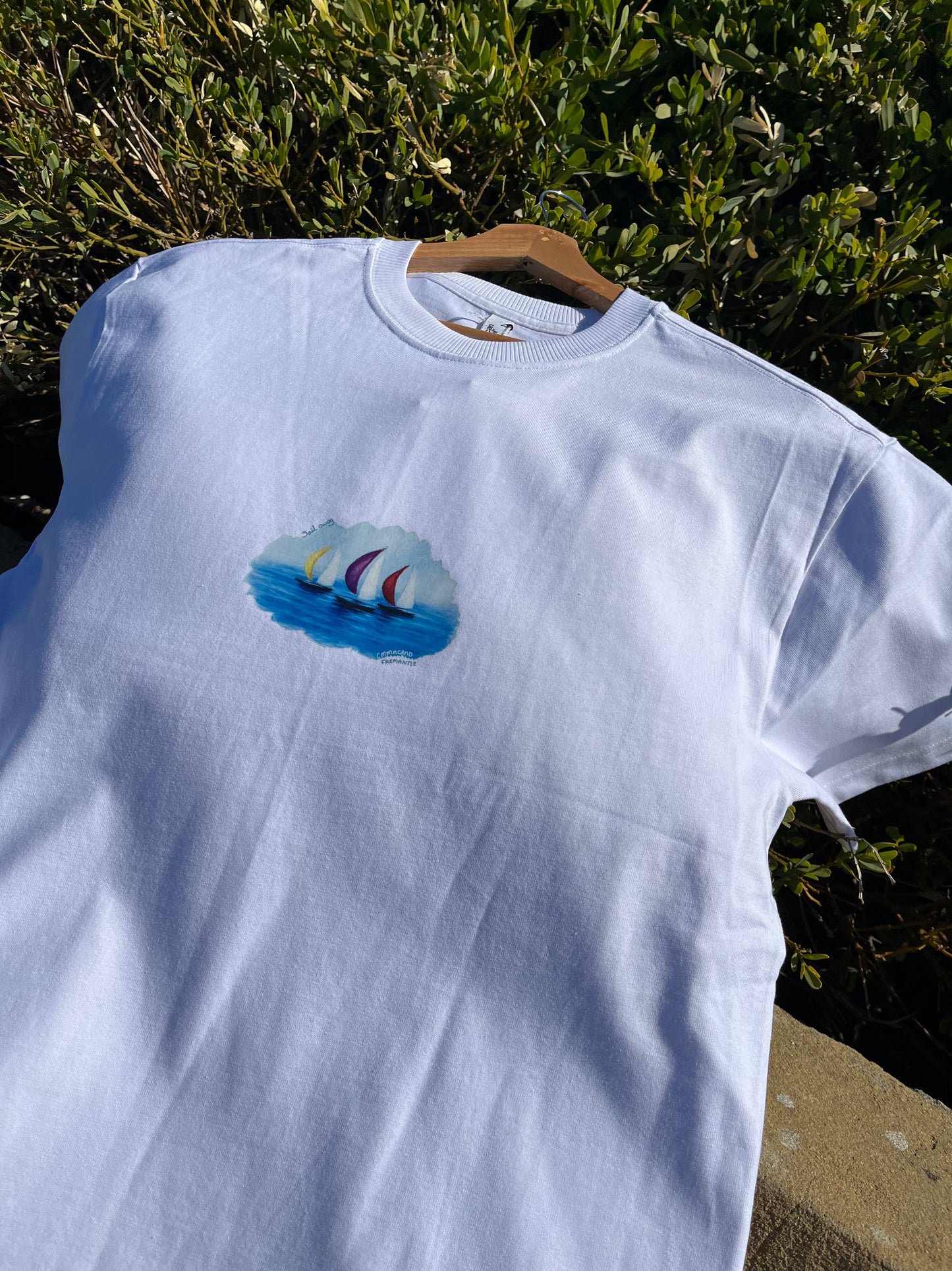 Cmmngrnd - Sail Away Tee