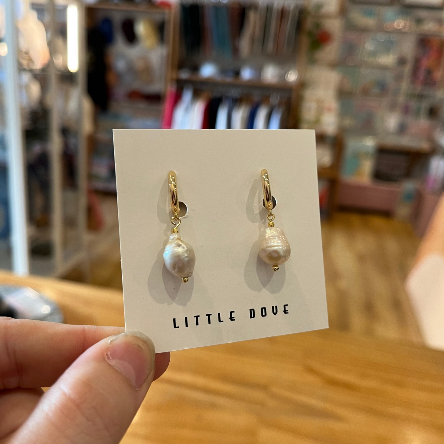 Pearl earrings Felicity
