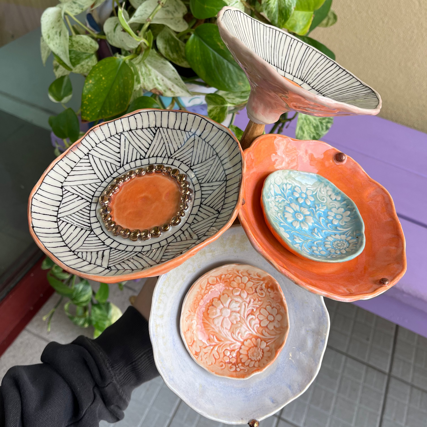 Mae button Bee bath - Orange tones