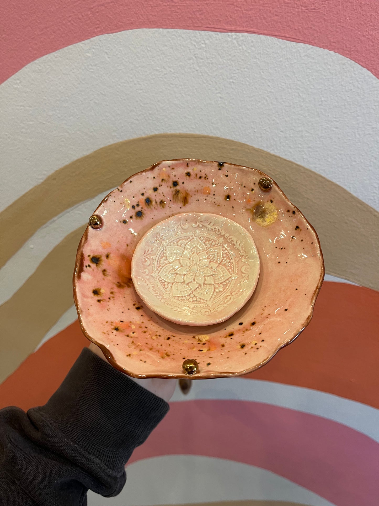 Mae Button Bee Bath - Pinks